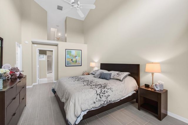 6143 Greenspointe Drive, Boynton Beach, FL 33437