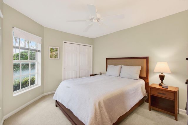 6143 Greenspointe Drive, Boynton Beach, FL 33437