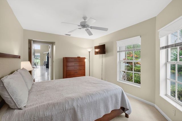 6143 Greenspointe Drive, Boynton Beach, FL 33437