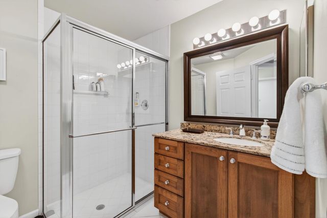 6143 Greenspointe Drive, Boynton Beach, FL 33437