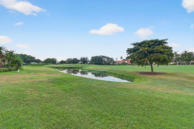 6143 Greenspointe Drive, Boynton Beach, FL 33437