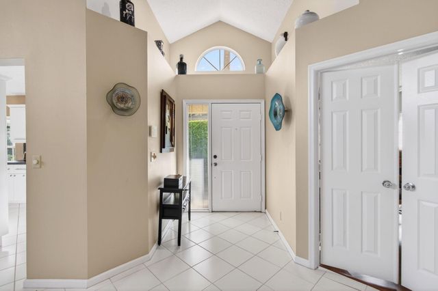 6143 Greenspointe Drive, Boynton Beach, FL 33437