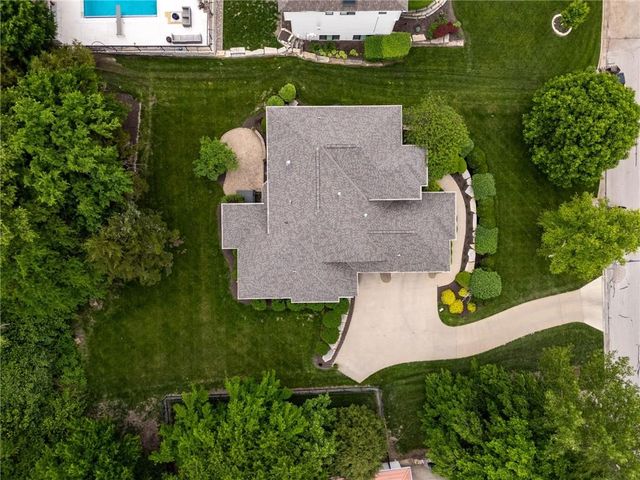 1606 Burning Tree Drive, Lawrence, KS 66047