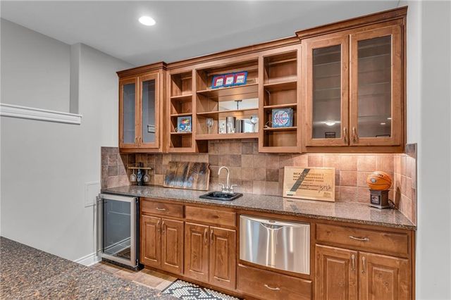 1606 Burning Tree Drive, Lawrence, KS 66047