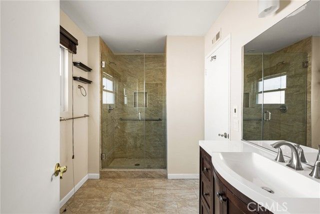 1343 E Fernrock, Carson, CA 90746