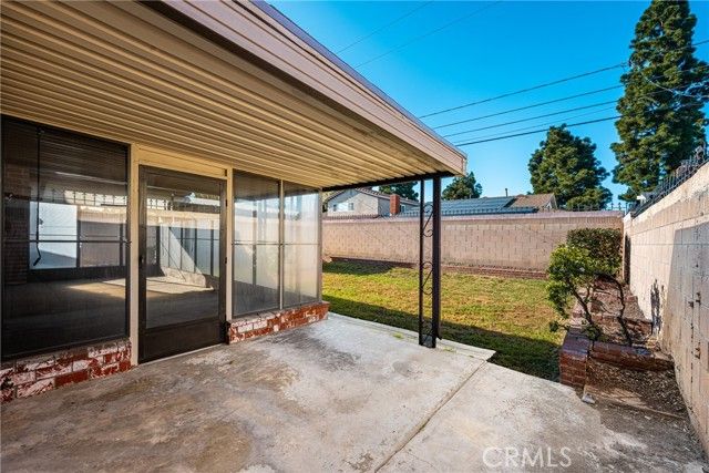 1343 E Fernrock, Carson, CA 90746