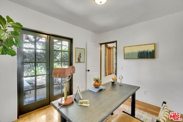 4300 Laurelgrove Avenue, Studio City (los Angeles), CA 91604