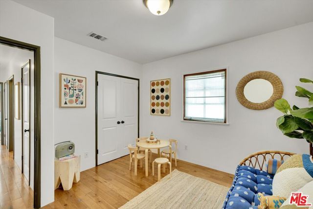 4300 Laurelgrove Avenue, Studio City (los Angeles), CA 91604