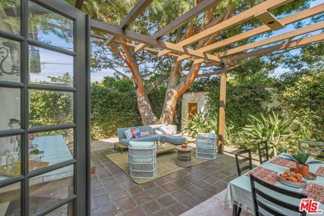 4300 Laurelgrove Avenue, Studio City (los Angeles), CA 91604