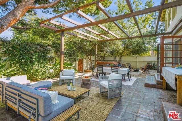 4300 Laurelgrove Avenue, Studio City (los Angeles), CA 91604