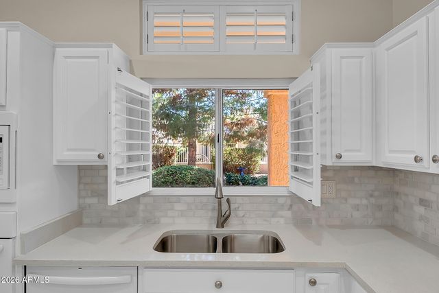 13729 W ROBERTSON Drive, Sun City West, AZ 85375