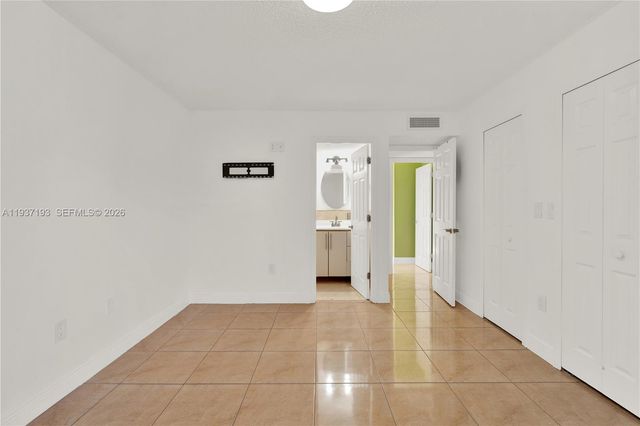 5665 W 20th Avenue 415, Hialeah, FL 33012