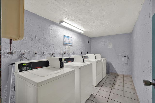 5665 W 20th Avenue 415, Hialeah, FL 33012