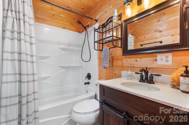 7042 Martin Lane, Morganton, NC 28655