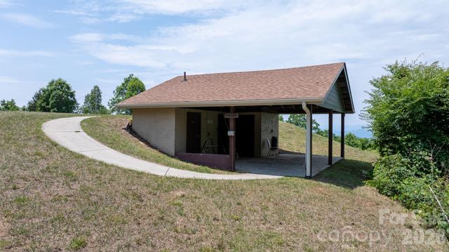 7042 Martin Lane, Morganton, NC 28655