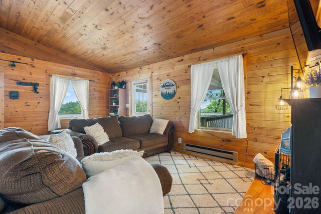 7042 Martin Lane, Morganton, NC 28655