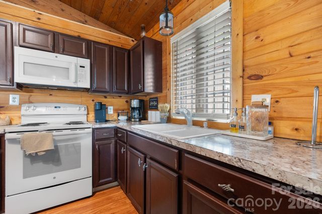 7042 Martin Lane, Morganton, NC 28655
