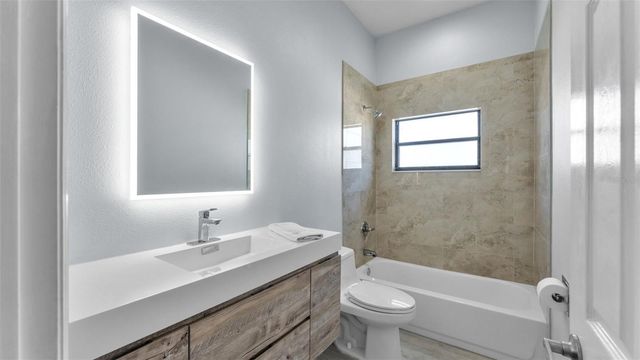 6064 CONDOR DRIVE, Lakeland, FL 33809