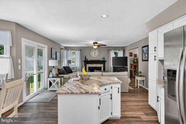 117 CIDER PRESS DR, Mullica Hill, NJ 08062
