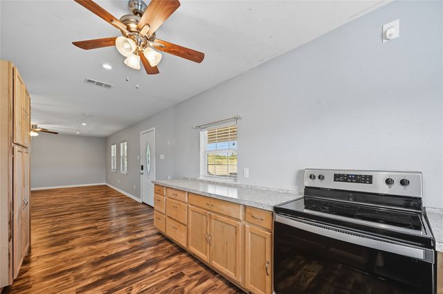 9833 Private Road 5377, Nevada, TX 75173