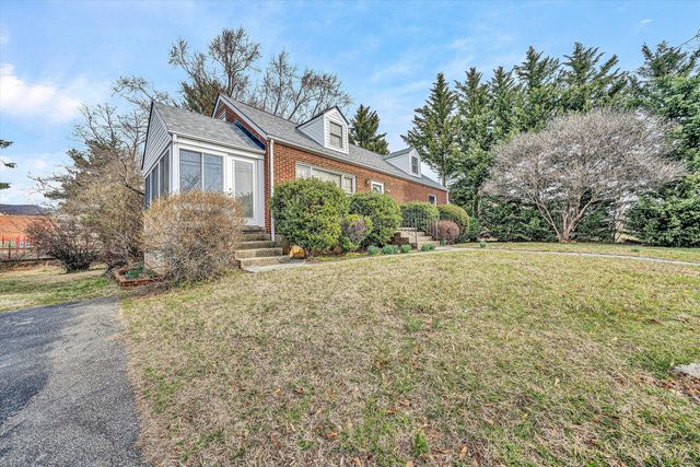 919 LOGAN ST, Salem, VA 24153