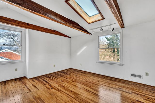 919 LOGAN ST, Salem, VA 24153