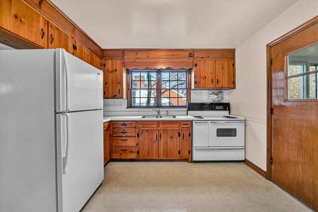 919 LOGAN ST, Salem, VA 24153