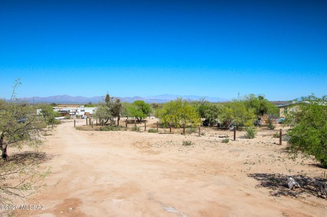 14303 W Rolina Lane, Tucson, AZ 85736