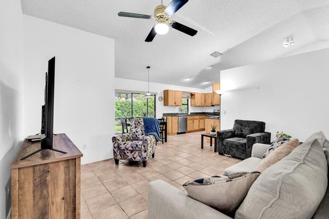 425 Shadow Wood Lane, Coral Springs, FL 33071
