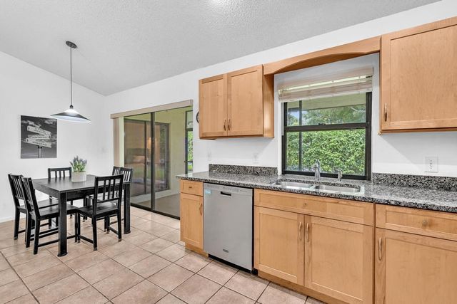 425 Shadow Wood Lane, Coral Springs, FL 33071