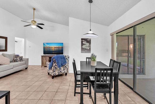 425 Shadow Wood Lane, Coral Springs, FL 33071
