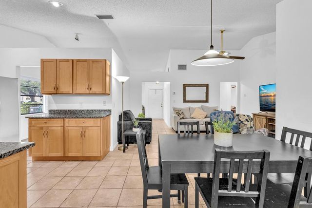 425 Shadow Wood Lane, Coral Springs, FL 33071