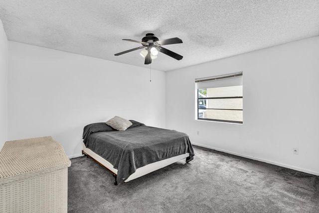 425 Shadow Wood Lane, Coral Springs, FL 33071