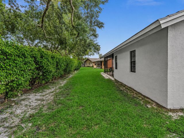 425 Shadow Wood Lane, Coral Springs, FL 33071