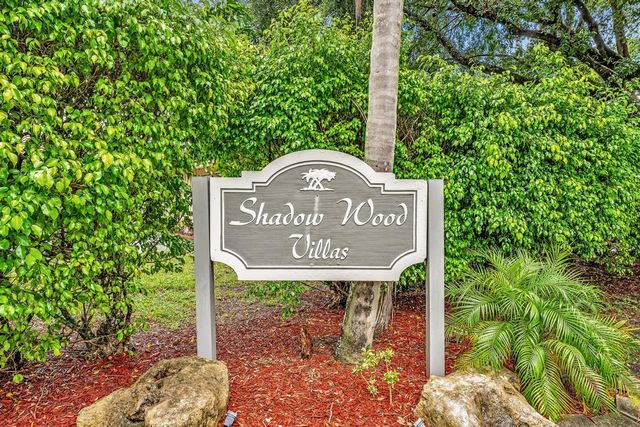 425 Shadow Wood Lane, Coral Springs, FL 33071