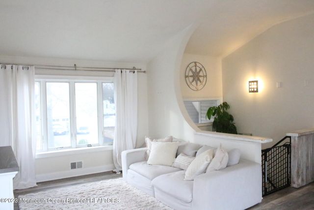 23 Layton Avenue, Pine Beach, NJ 08741