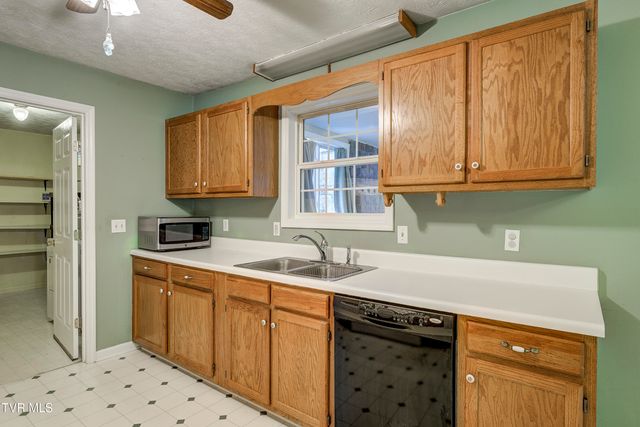 168 Sycamore Drive, Jonesborough, TN 37659