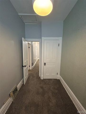 2643 Wyoming Street, St Louis, MO 63118