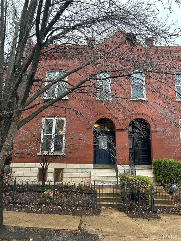 2643 Wyoming Street, St Louis, MO 63118