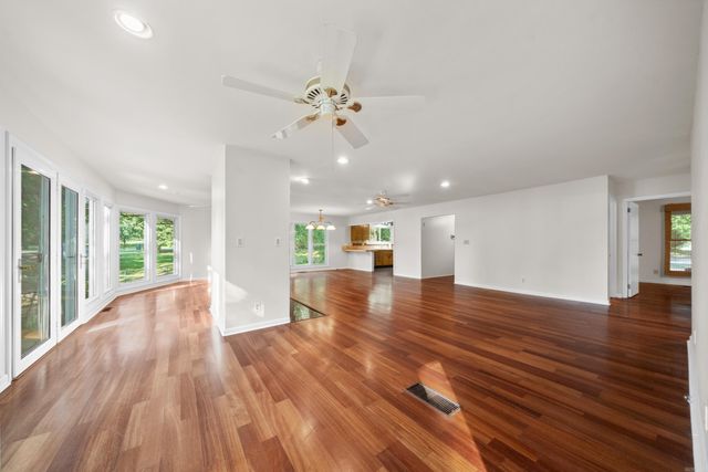 512 BEACHVIEW, Hot Springs National Park, AR 71913