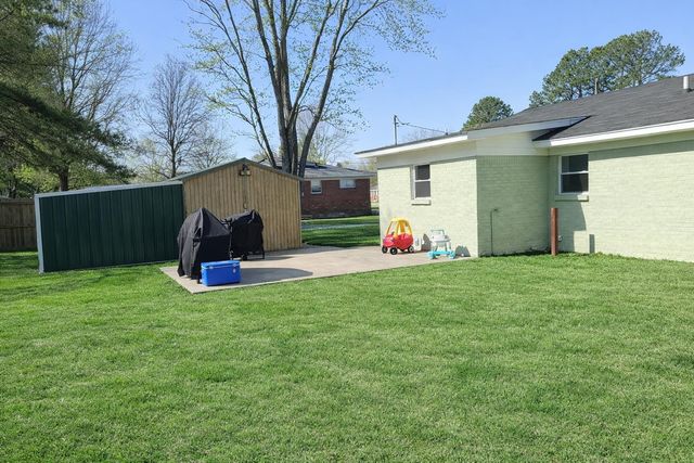 78 LAKEVIEW DR, Ripley, TN 38063