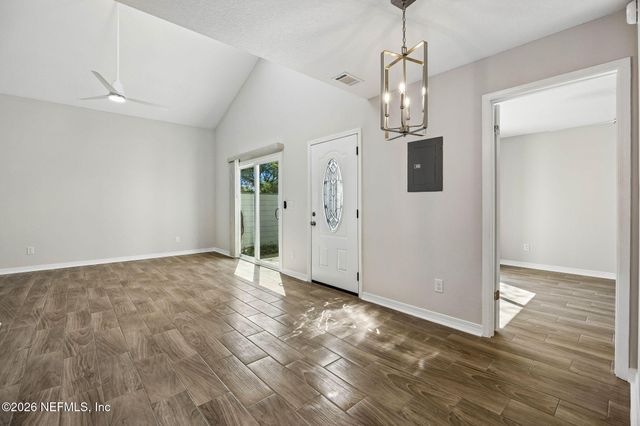 2102 CHALLENGER Court E 2102, Atlantic Beach, FL 32233