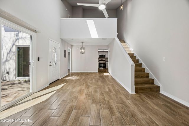 2102 CHALLENGER Court E 2102, Atlantic Beach, FL 32233