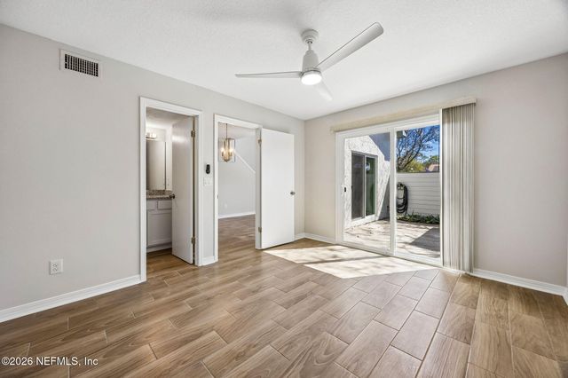 2102 CHALLENGER Court E 2102, Atlantic Beach, FL 32233