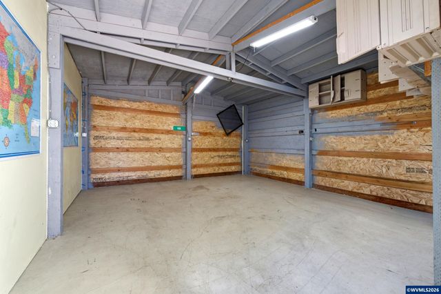 480 21st St SE, Salem, OR 97317