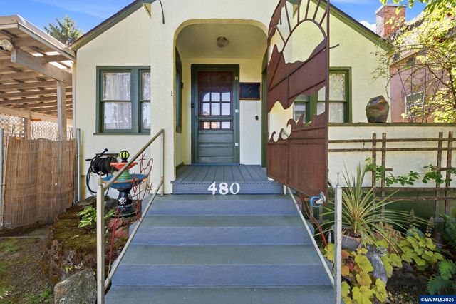 480 21st St SE, Salem, OR 97317