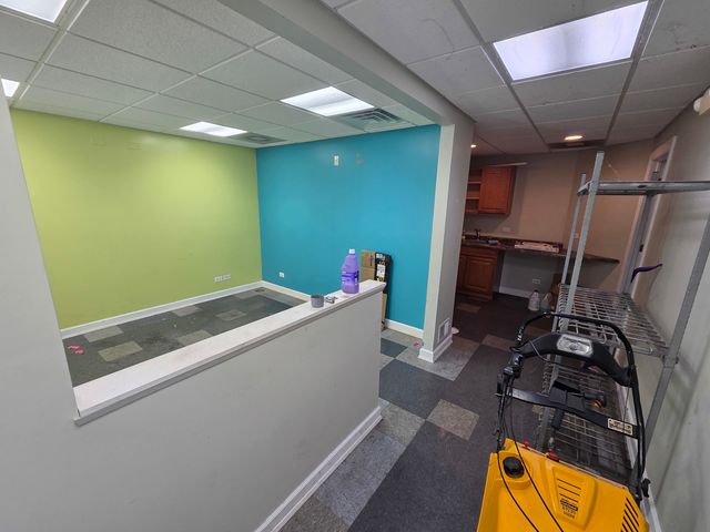 21757 S Center Avenue, New Lenox, IL 60451