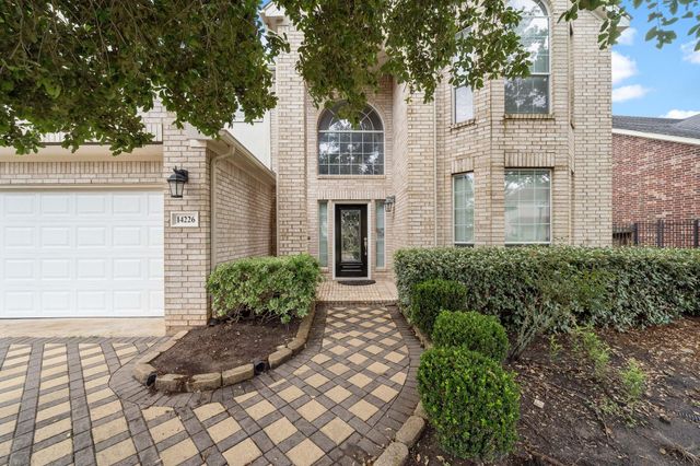14226 Ashmore Reef Court, Sugar Land, TX 77498