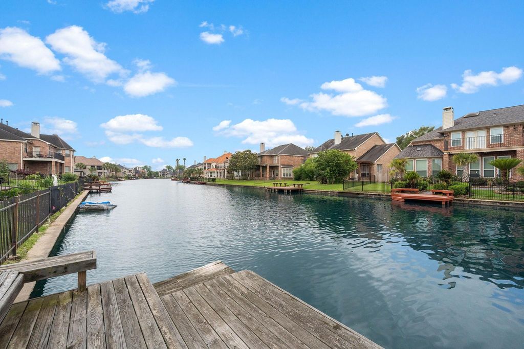 14226 Ashmore Reef Court, Sugar Land, TX 77498