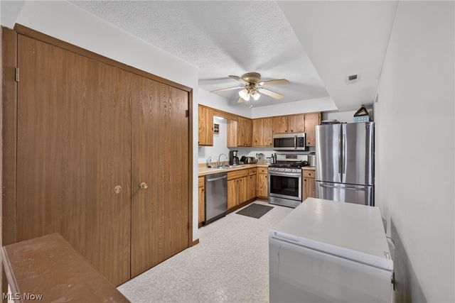 7060 Bristlewood Drive 3-D, Concord Twp, OH 44077